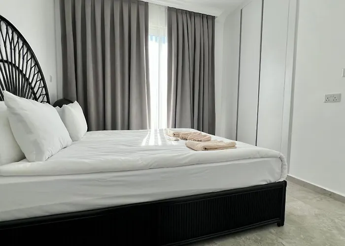 Sunset Poseidon By Carrington Daire Girne