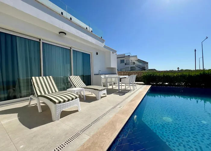 Daire Sunset Poseidon By Carrington *