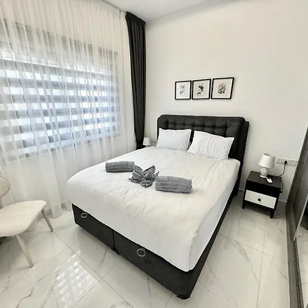 Sunset Poseidon By Carrington Apartament