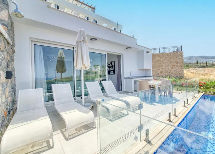 Sunset Poseidon By Carrington Lejlighed