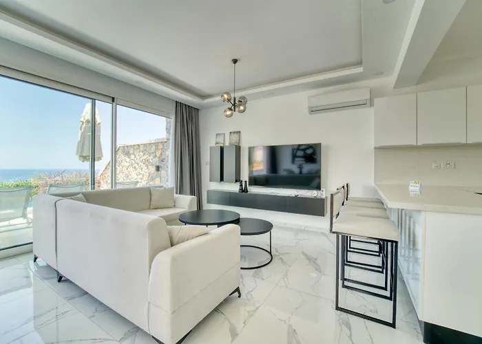 Sunset Poseidon By Carrington Lejlighed