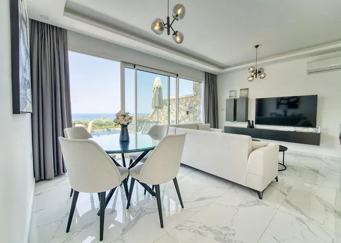 Sunset Poseidon By Carrington Lejlighed *